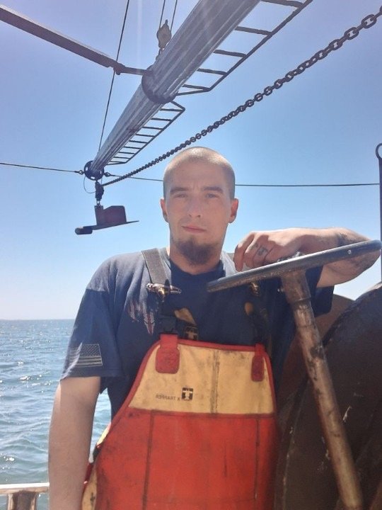 april-Russell-opstapchuk