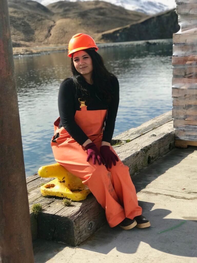 commercial-fishing-woman
