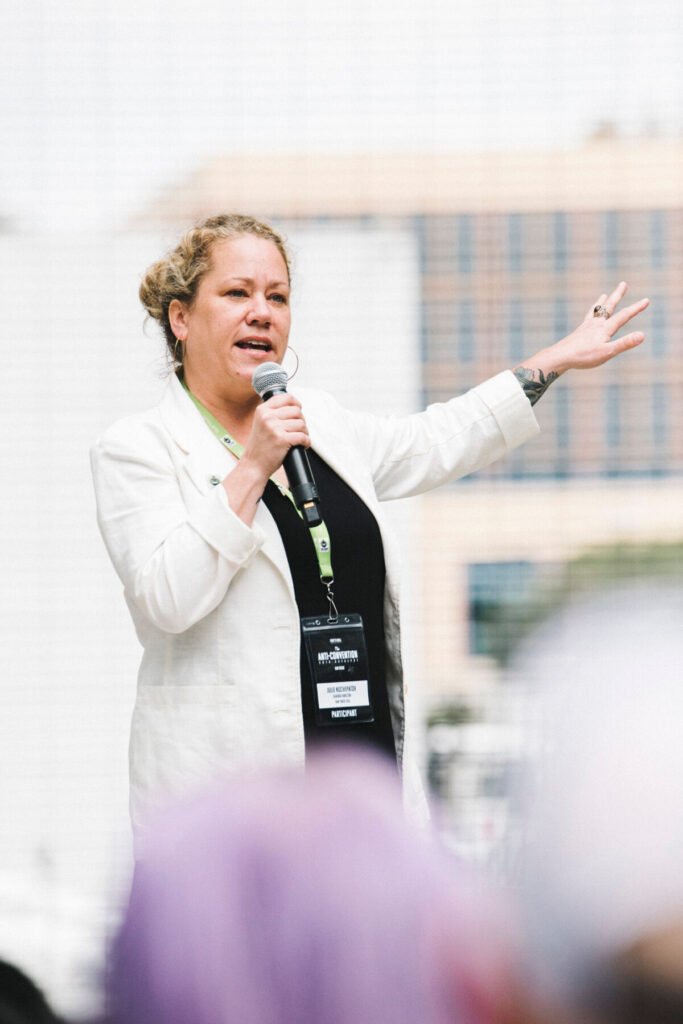 julie-Kuchepatov-seafood-gender-equality