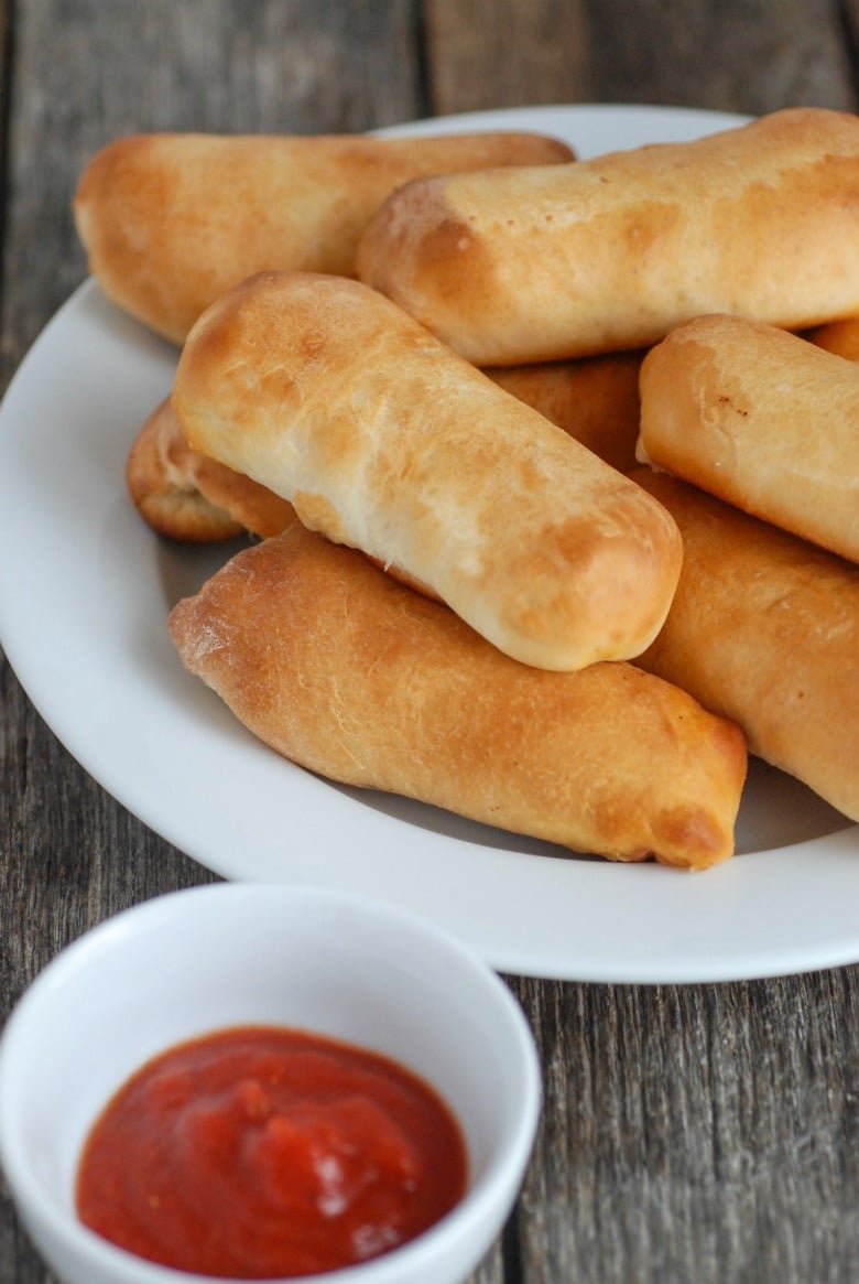 pepperoni-rolls